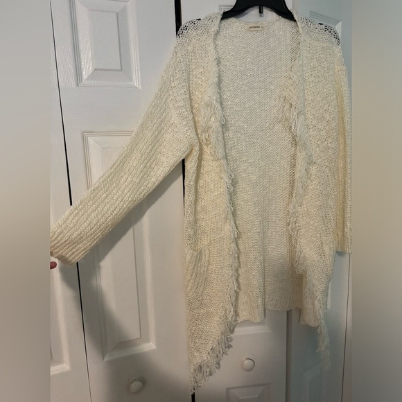 ANDTHEWHY Cream Fringe Cardigan - Picture 4 of 7